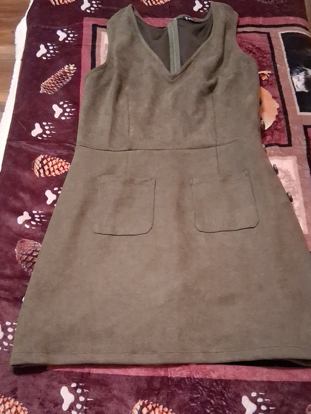 Very J Olive Green Sleeveless V-Neck Pocket Mini Dress